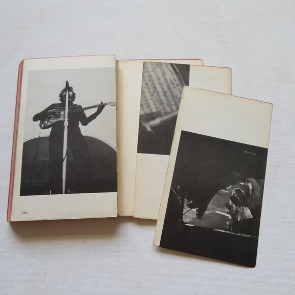 Bob Dylan by Daniel Kramer 1968 Vintage Music Biography Photo Paperback Book - Picture 8 of 15